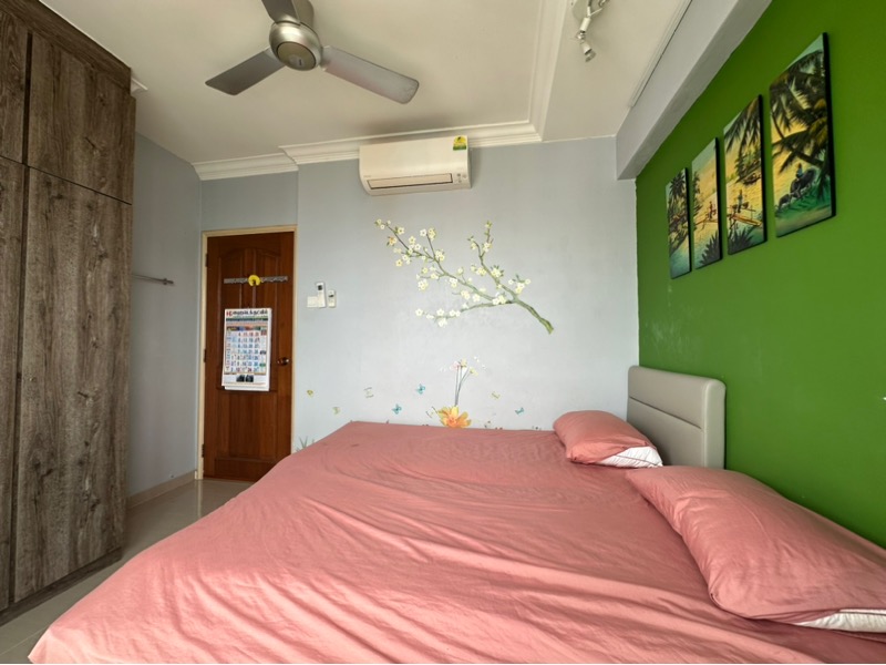 HOUGANG GREEN 15