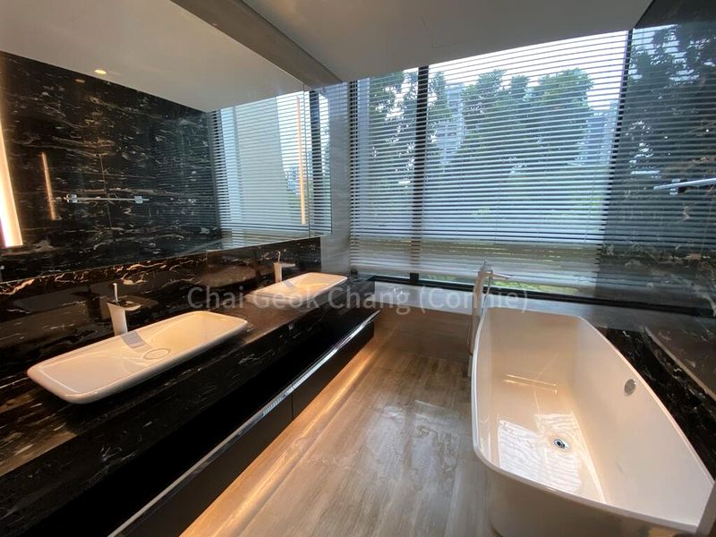 TOMLINSON HEIGHTS 10