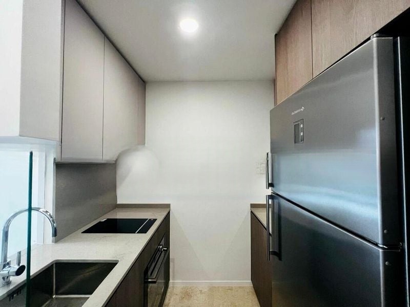 AVENUE SOUTH RESIDENCE 10