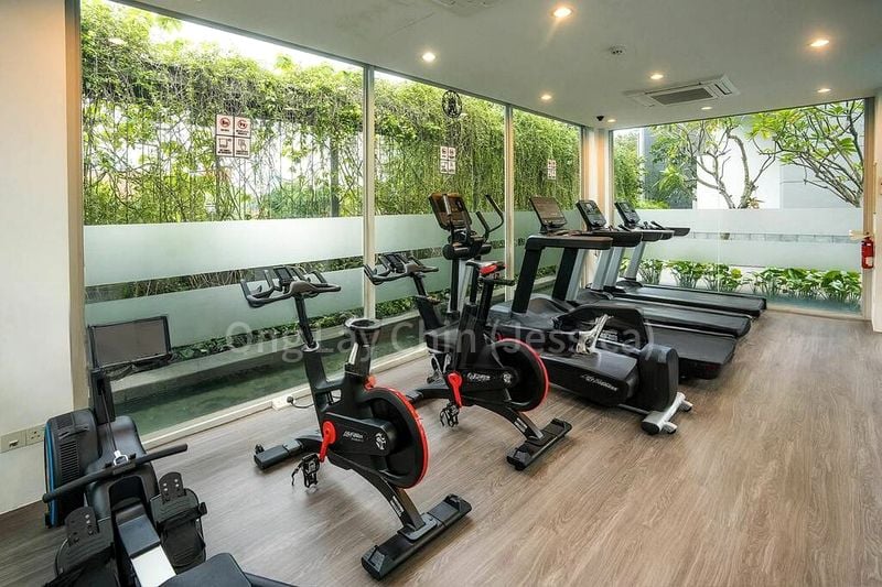 THE REGENCY AT TIONG BAHRU 11