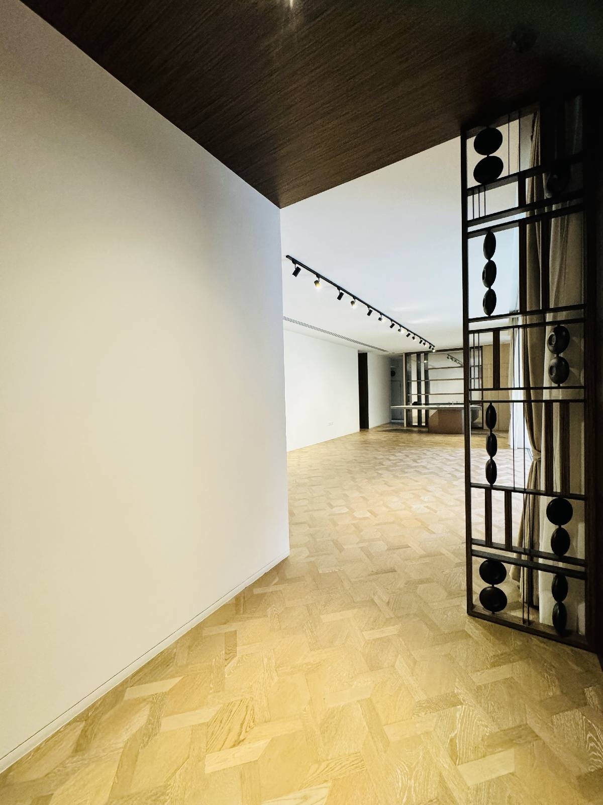 MEYERHOUSE 3