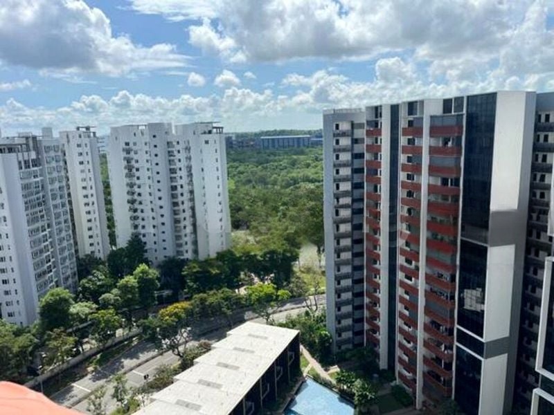 RIVERFRONT RESIDENCES 11