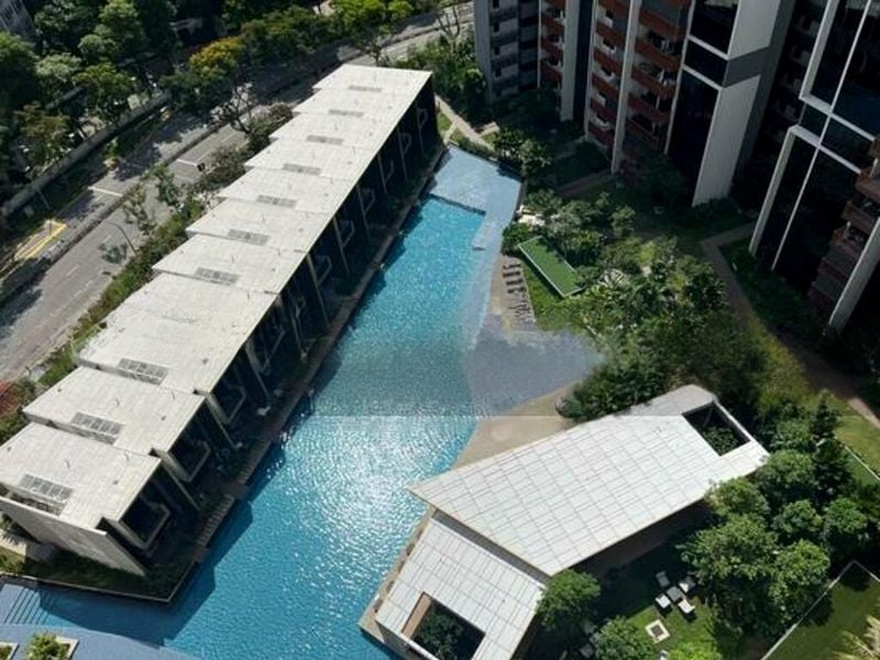 RIVERFRONT RESIDENCES 1