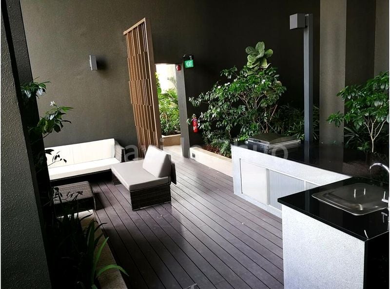 COMMONWEALTH TOWERS 11