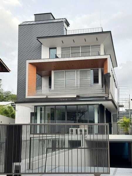 SELETAR HILLS ESTATE 2