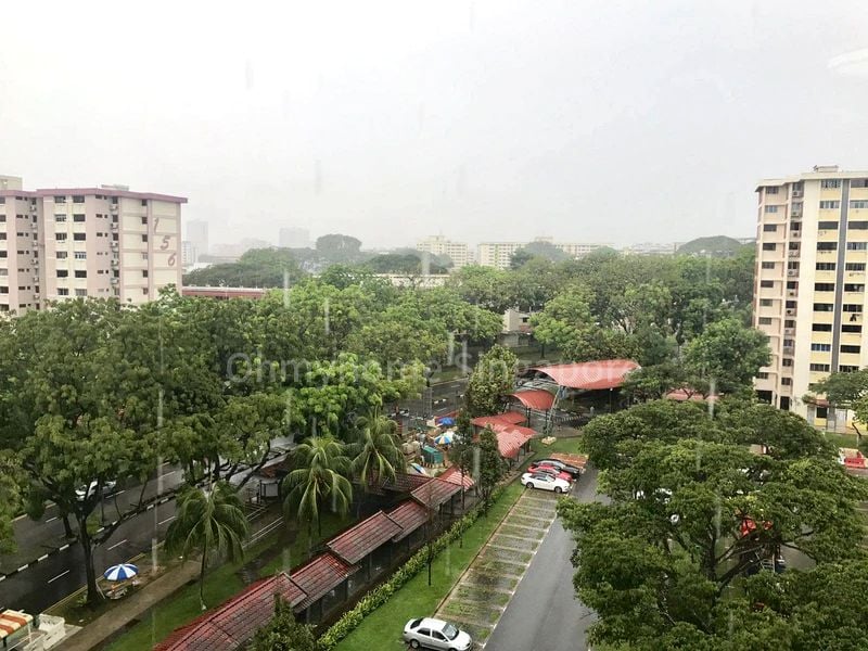ANG MO KIO AVE 5 10