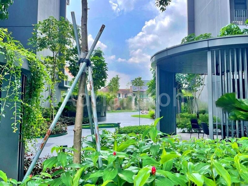 THE GARDEN RESIDENCES 13