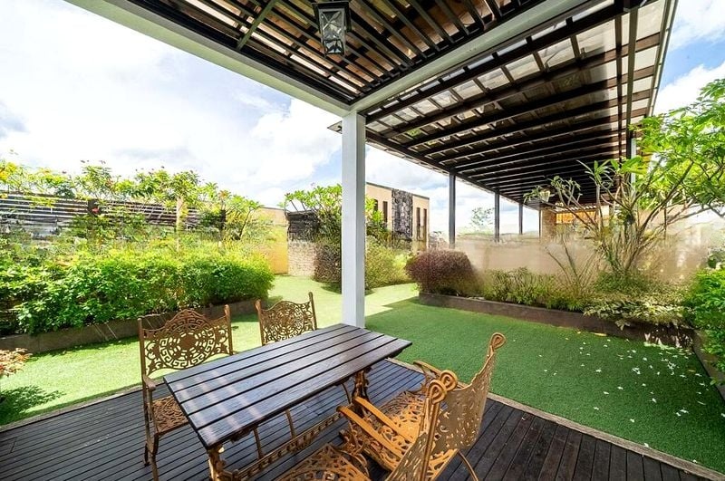 RIVIERA RESIDENCES 7