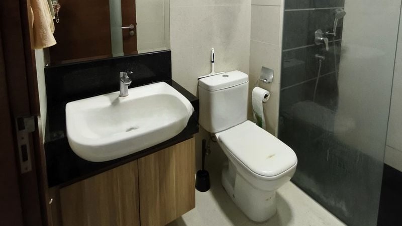CENTRA SUITES 6