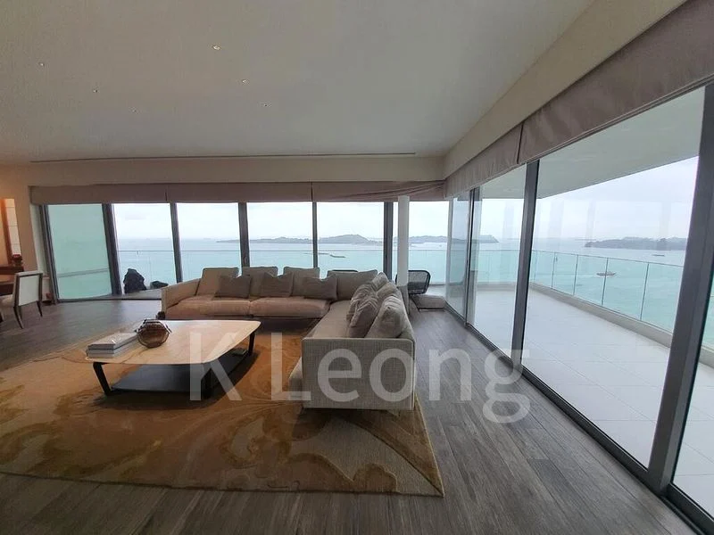 THE OCEANFRONT @ SENTOSA COVE 15