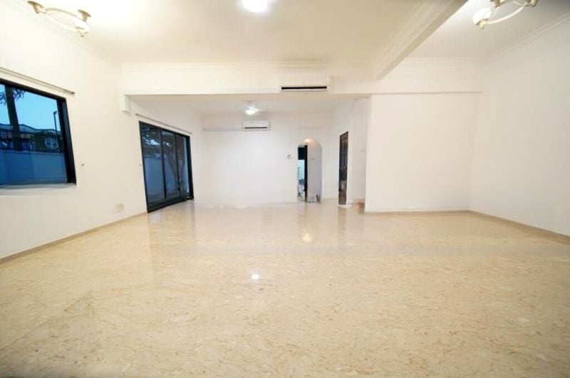PARRY COURT 7