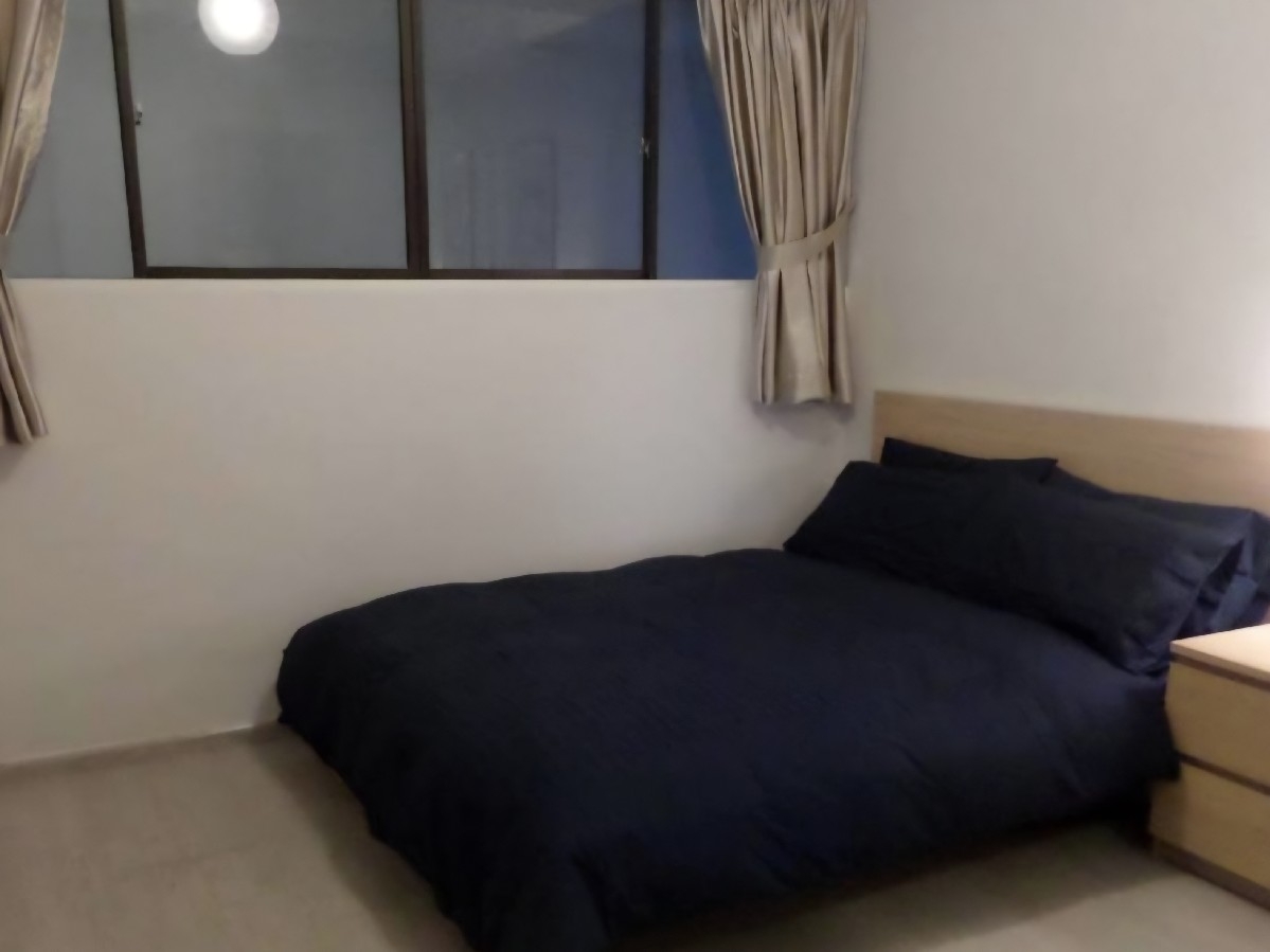 INTERNATIONAL PLAZA 12