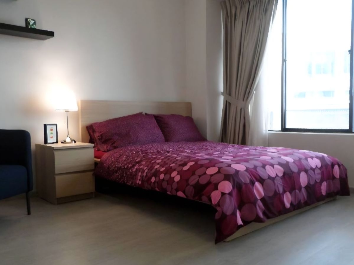 INTERNATIONAL PLAZA 10