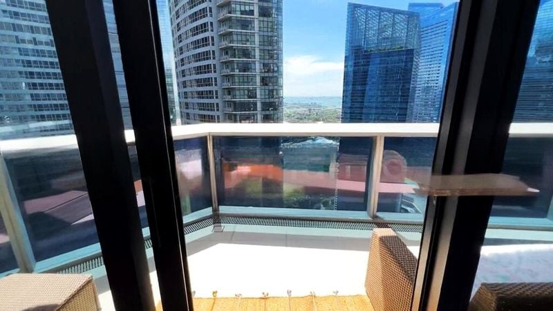 MARINA BAY SUITES 11