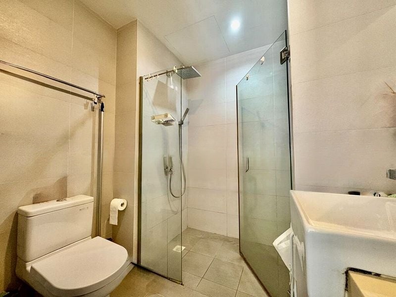 KEMBANGAN SUITES 5