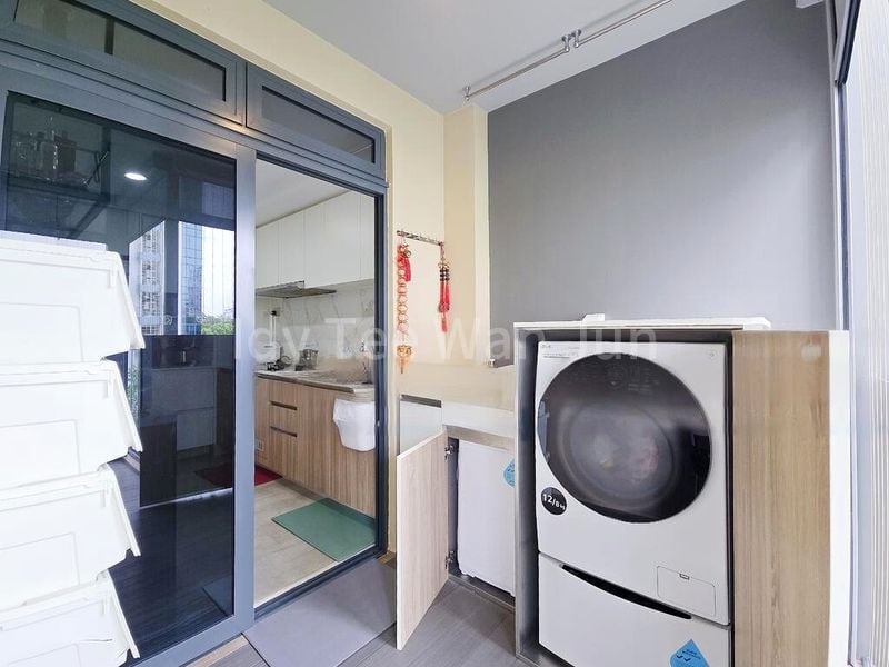 HUNDRED PALMS RESIDENCES 13