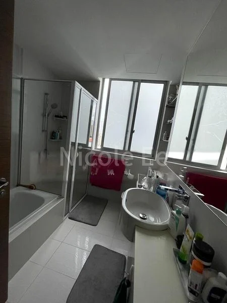 THE WHARF RESIDENCE 7