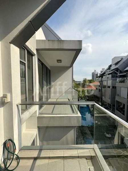 HOLLAND RESIDENCES 5