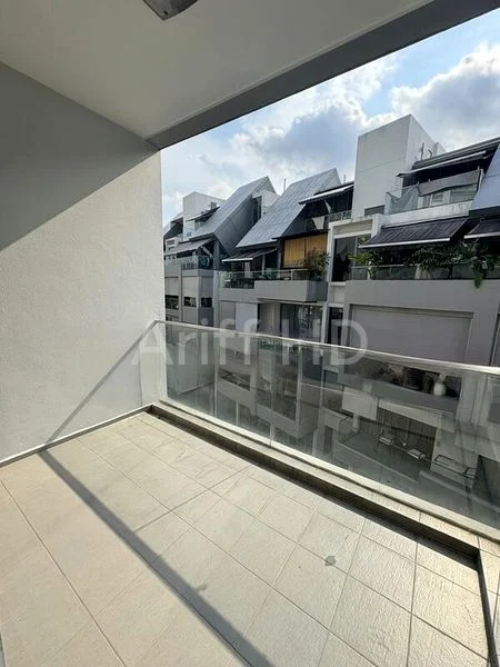 HOLLAND RESIDENCES 6