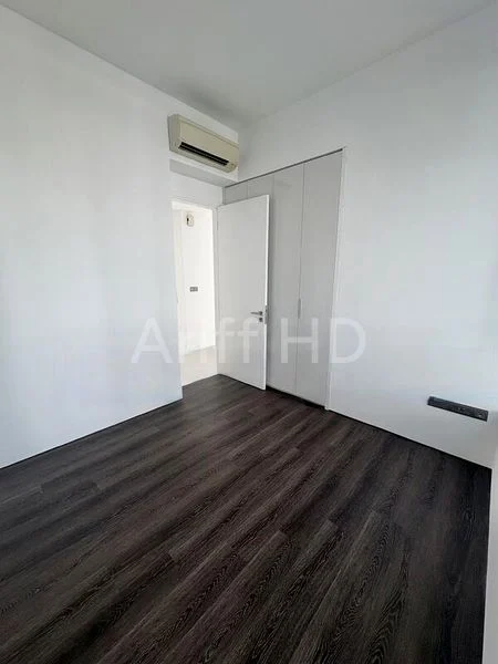 HOLLAND RESIDENCES 9