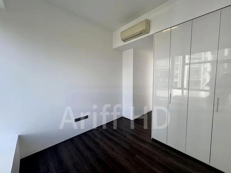 HOLLAND RESIDENCES 11