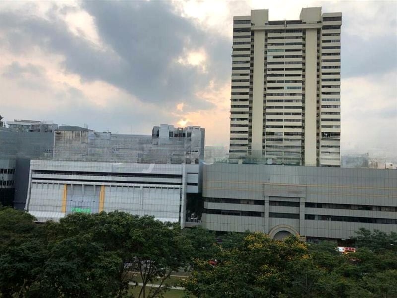 SUNSHINE PLAZA 4