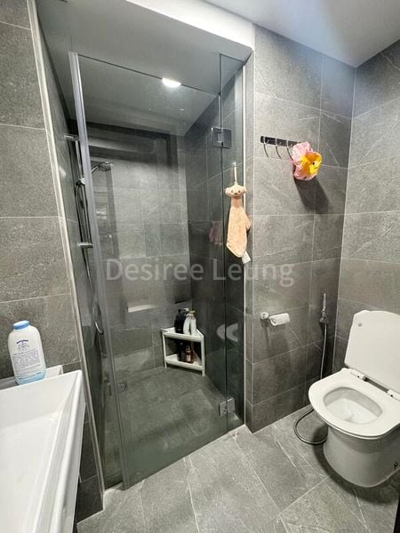 RIVERFRONT RESIDENCES 12