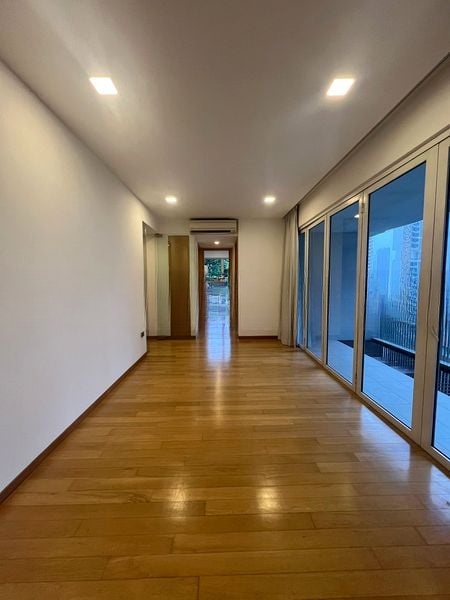 THE PEAK @ CAIRNHILL II 11