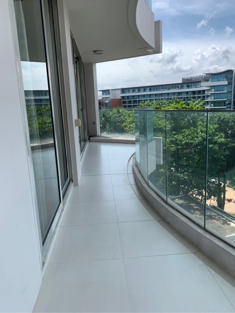 THE OCEANFRONT @ SENTOSA COVE 12