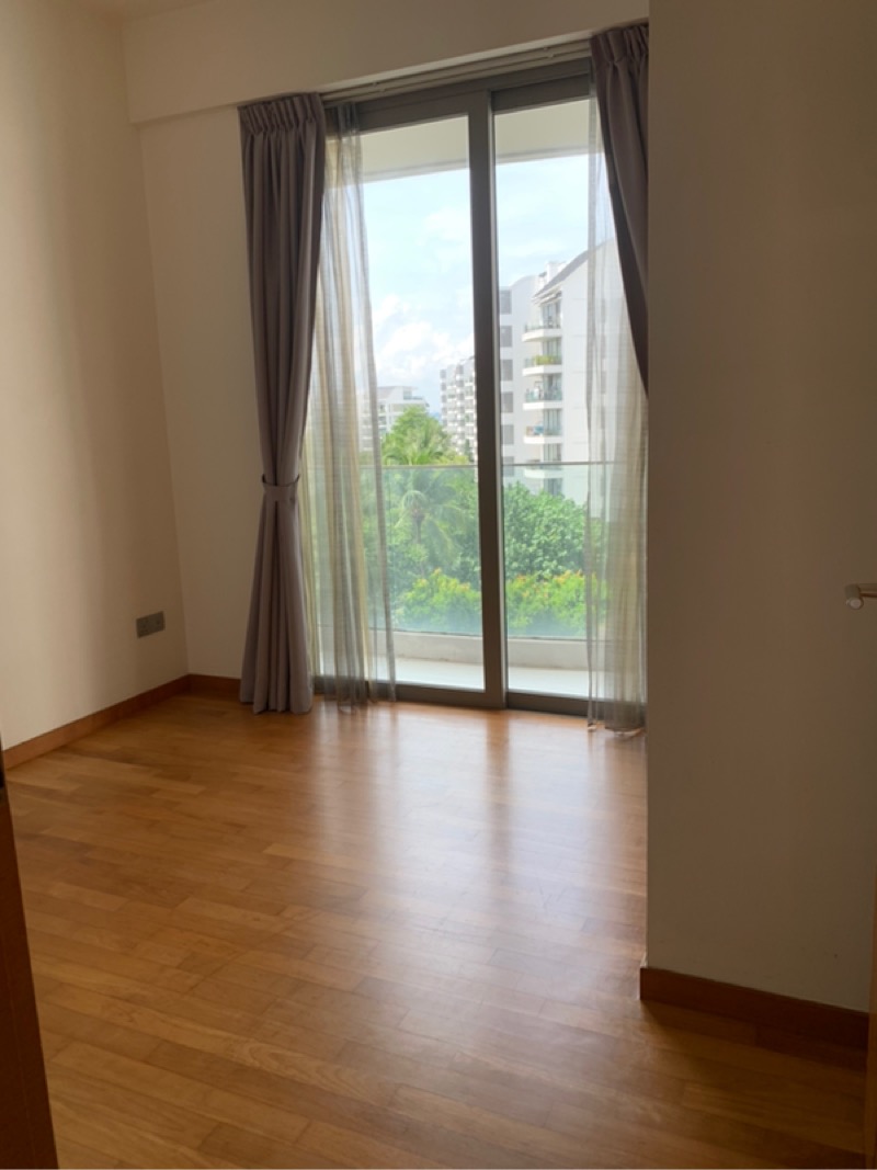 THE OCEANFRONT @ SENTOSA COVE 15