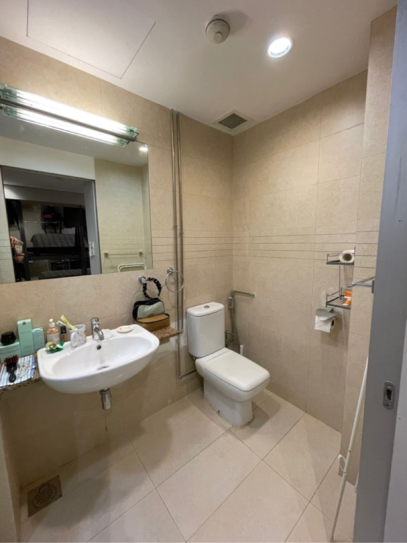 HIGH STREET CENTRE 52