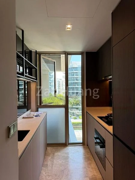 THE REEF AT KING'S DOCK 2