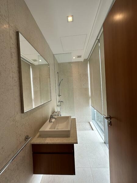 SKYLINE @ ORCHARD BOULEVARD 11