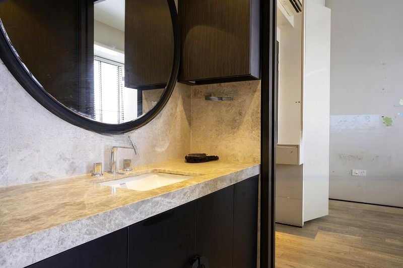 CENTENNIA SUITES 9