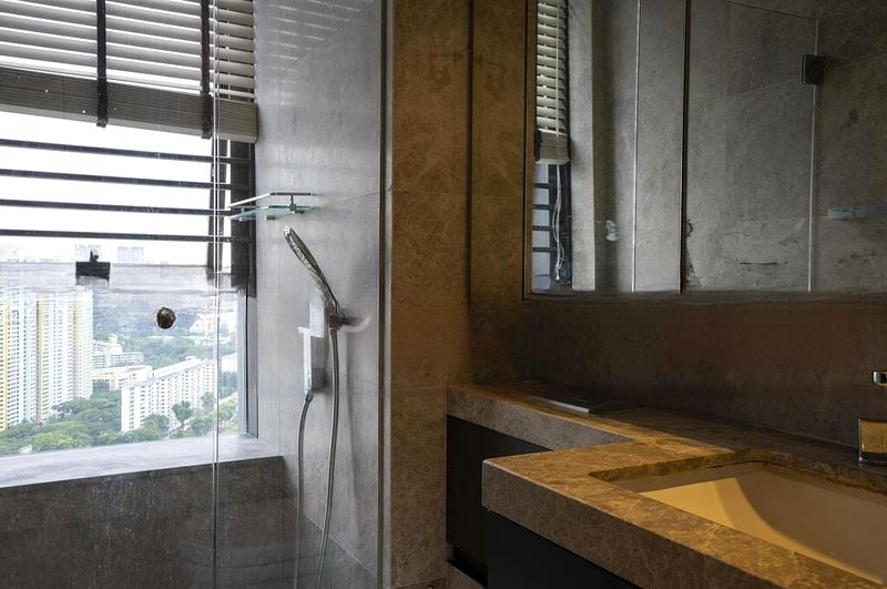 CENTENNIA SUITES 14