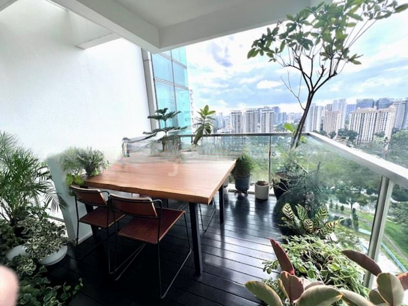 LEONIE SUITES 5