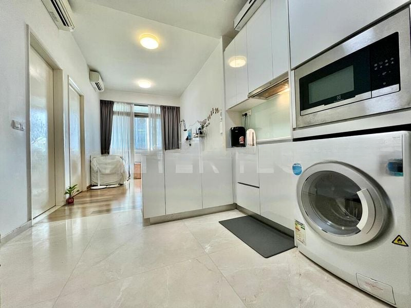 KINGSFORD . HILLVIEW PEAK 6
