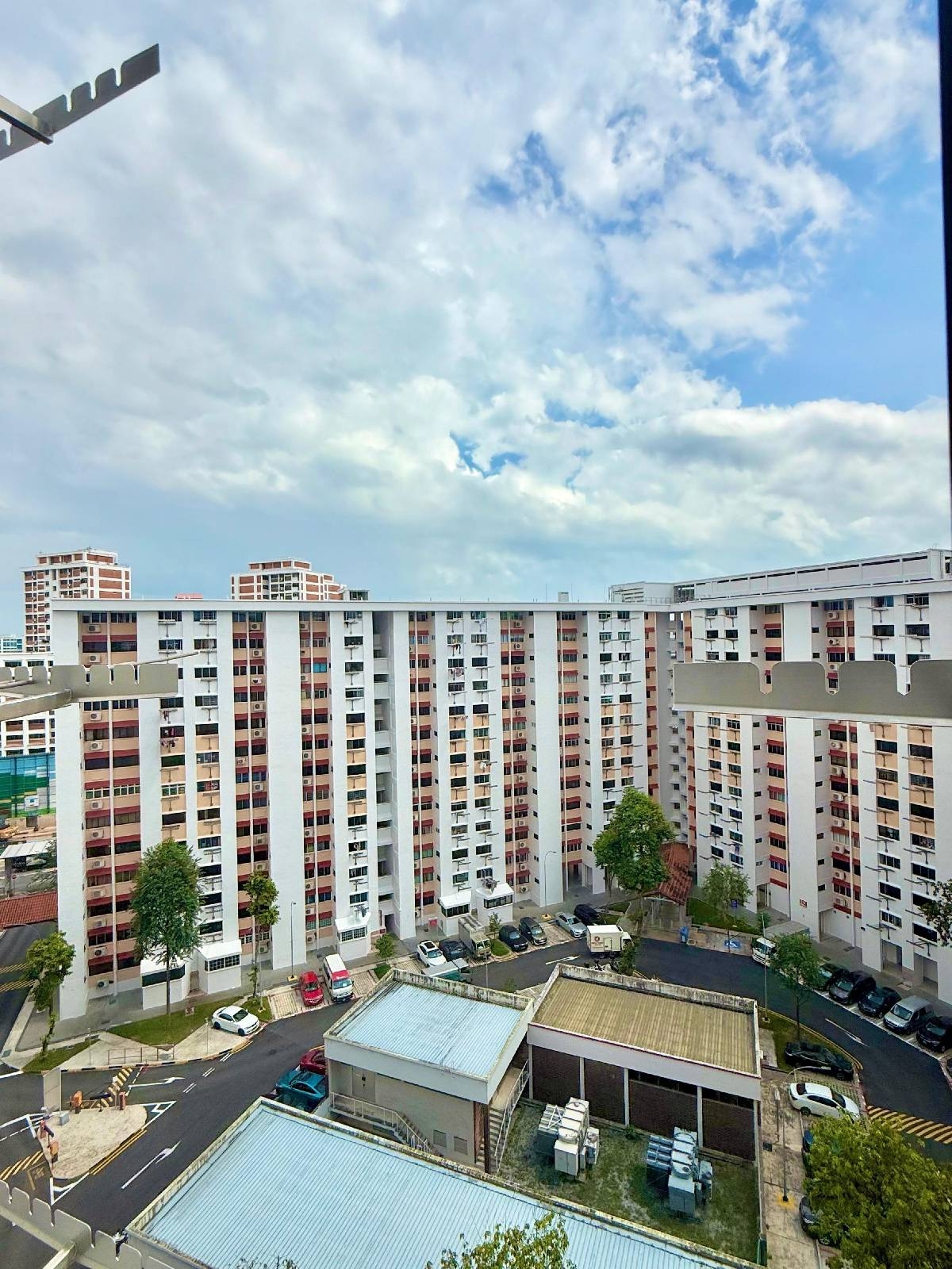 HOUGANG AVE 10 8