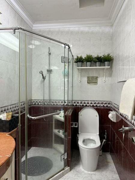 LAKEPOINT CONDOMINIUM 7