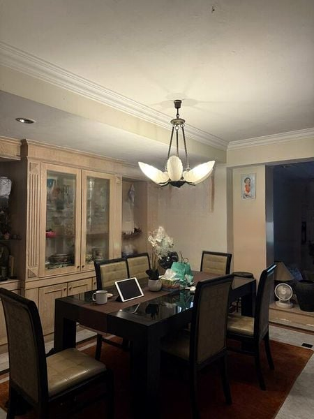 LAKEPOINT CONDOMINIUM 11