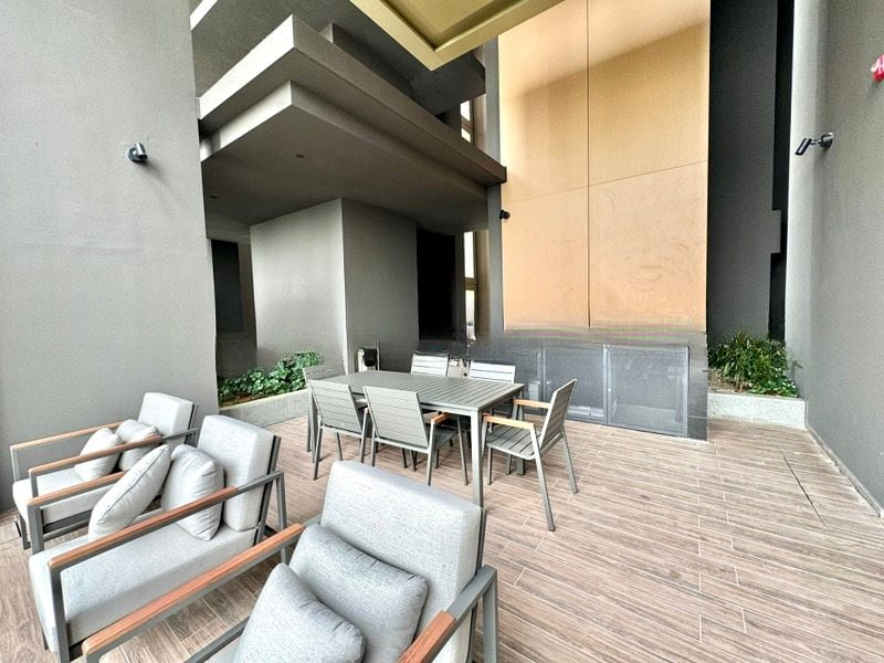 IRWELL HILL RESIDENCES 12