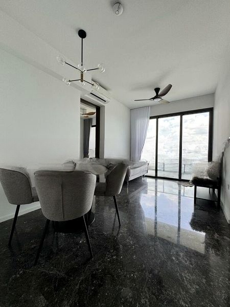 AVENUE SOUTH RESIDENCE 8