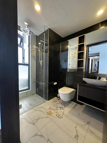 WILSHIRE RESIDENCES 1
