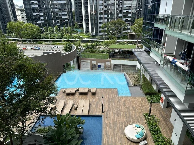 WILSHIRE RESIDENCES 7