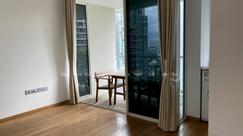 THE PEAK @ CAIRNHILL I 5