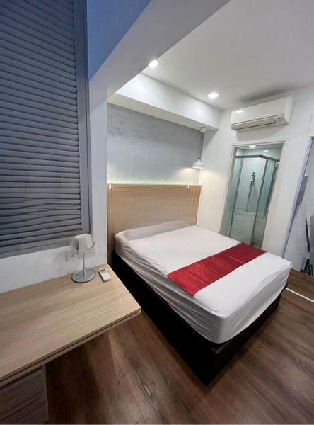 # 1 LOFT 5