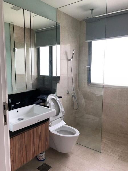 SUITES @ NEWTON 3