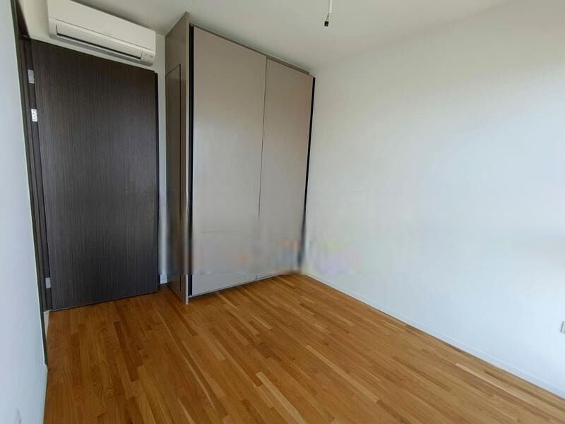 AVENUE SOUTH RESIDENCE 5