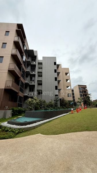 THE WATERGARDENS AT CANBERRA 14