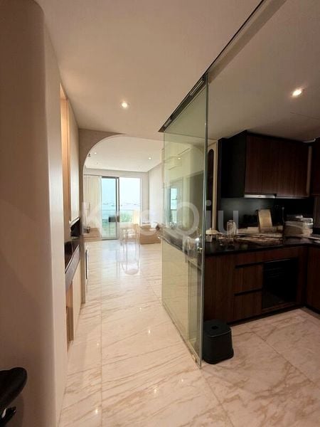 COASTLINE RESIDENCES 5